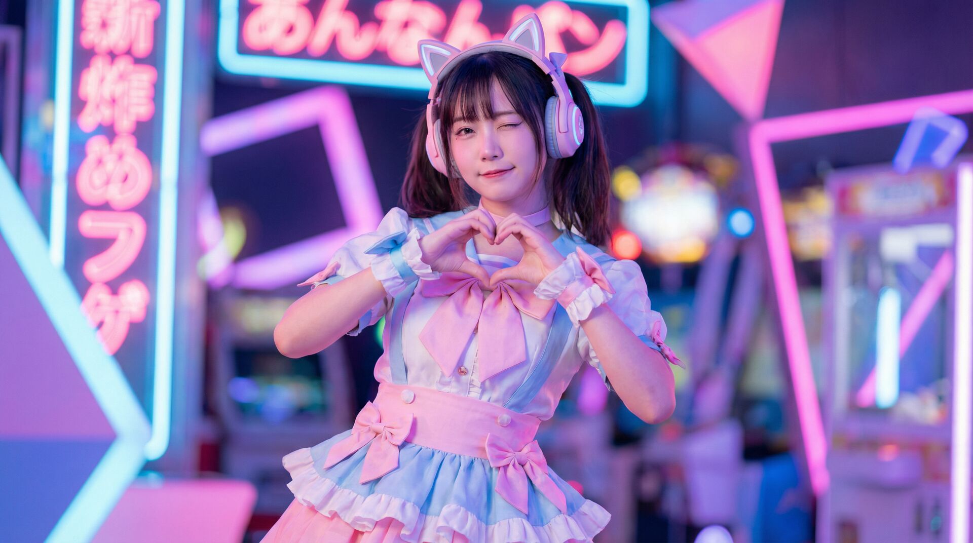 人妻视频二次元cosplay视频